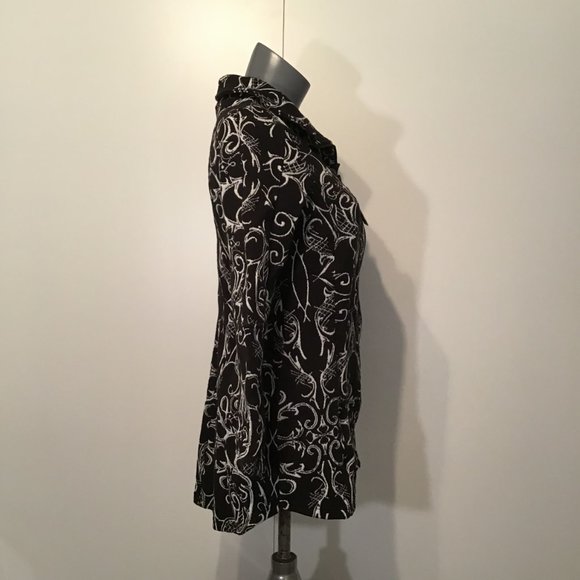 Tonia Debillis Roxie Jacket Logo Damask in Black and Ivory  Size M - Picture 4 of 12